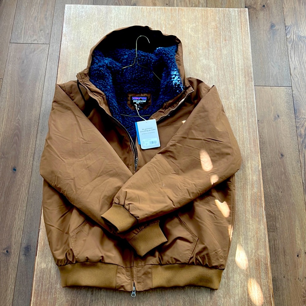 Brand new, never worn, Patagonia men’s large jacket.